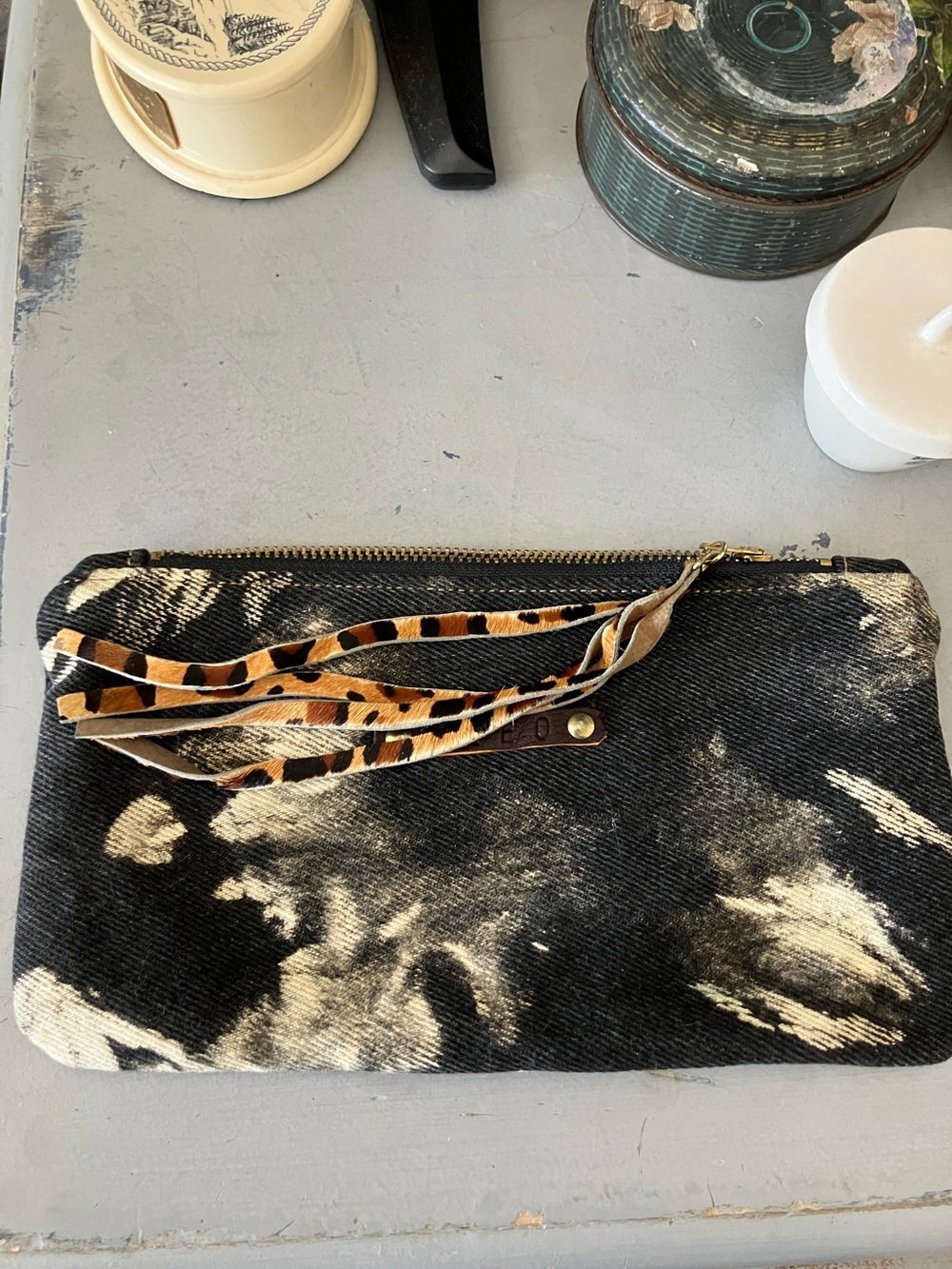 CLEO zip top wallet